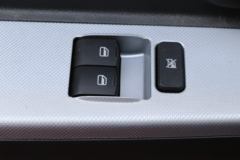 东风 多利卡D6-L 140马力 4.2米单排仓栅式轻卡(国六)(EQ5040CCY8CD2AC)