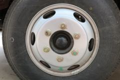 福田 时代H2 115马力 4.1米单排厢式轻卡(BJ5043XXY-J7)