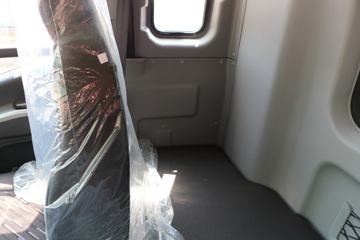 ���� ŷ��Rϵ 220���� 8.6����ʽ�ػ���(����)(BJ5166XXY-2A)ͼƬ