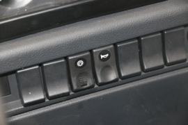 轩德X6&nbsp;自卸车驾驶室                                               图片