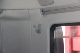 轩德X6&nbsp;自卸车驾驶室                                               图片