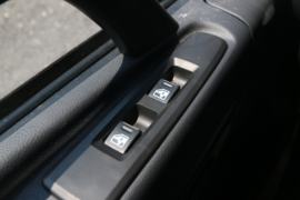 轩德X6&nbsp;自卸车驾驶室                                               图片