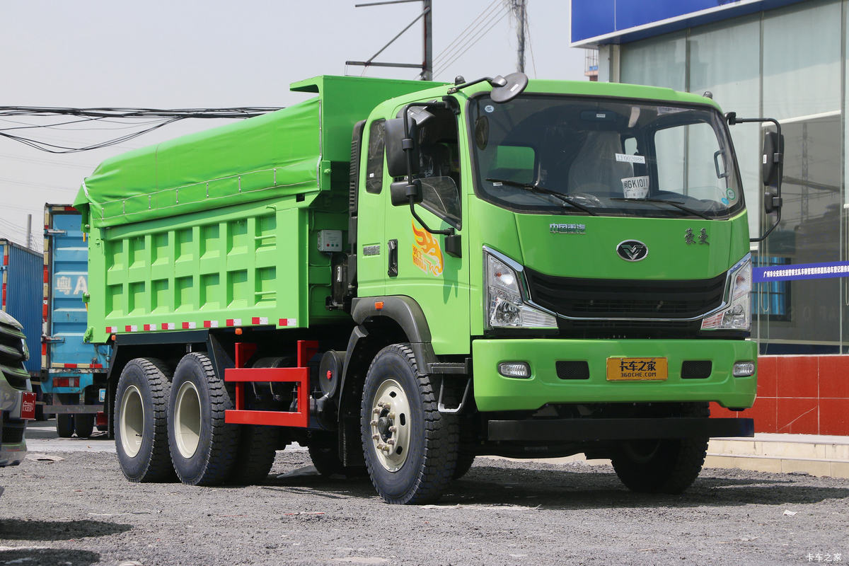 中国重汽 豪曼H3 220马力 6X4 4.6米自卸车