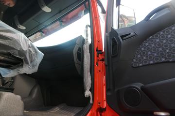 �й����� �ǵ¿�SITRAK G7�ؿ� ���˰� 460���� 6X4ǣ����ͼƬ