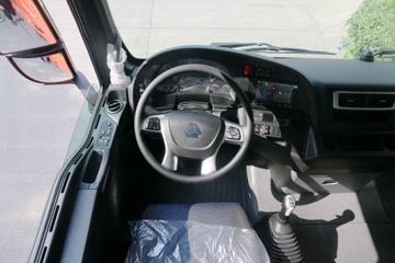 �й����� �ǵ¿�SITRAK G7�ؿ� ���˰� 460���� 6X4ǣ����ͼƬ