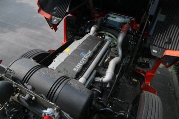 �й����� �ǵ¿�SITRAK G7�ؿ� ���˰� 460���� 6X4ǣ����ͼƬ