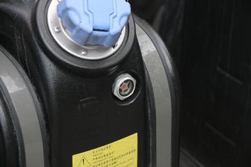 �й����� �ǵ¿�SITRAK G7�ؿ� ���˰� 460���� 6X4ǣ����ͼƬ