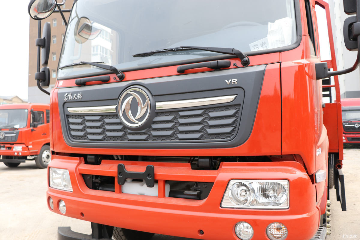 �������ó� ���VR 180���� 4X2 ƽ�����䳵(DFH5160TPBBX1JV)���