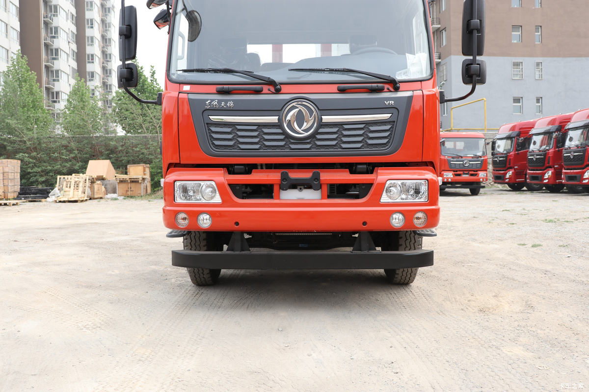 �������ó� ���VR 180���� 4X2 ƽ�����䳵(DFH5160TPBBX1JV)���