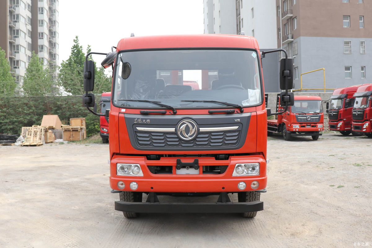 �������ó� ���VR 180���� 4X2 ƽ�����䳵(DFH5160TPBBX1JV)���