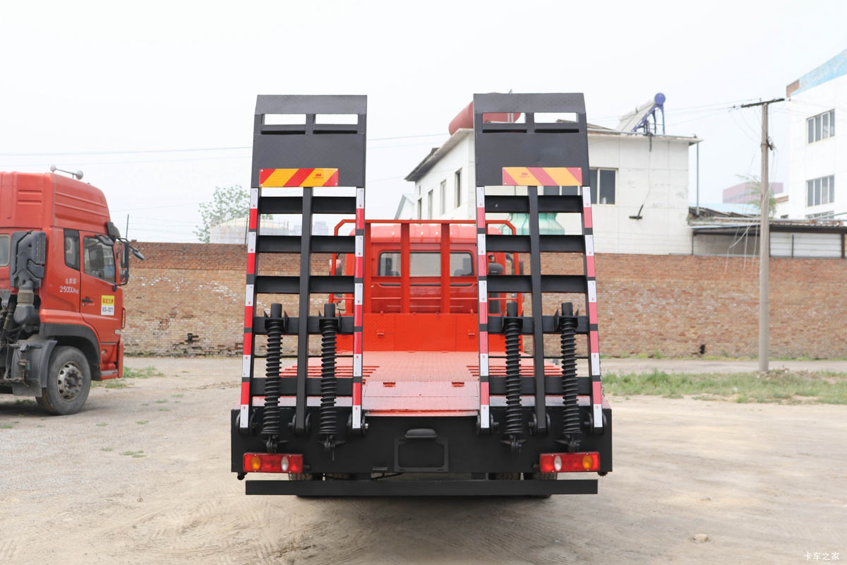 �������ó� ���VR 180���� 4X2 ƽ�����䳵(DFH5160TPBBX1JV)���