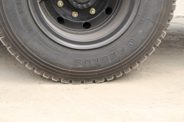 �������ó� ���VR 180���� 4X2 ƽ�����䳵ͼƬ