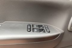 福田 欧马可S1系 156马力 4.17米单排栏板轻卡(采埃孚6挡)(BJ1048V9JD6-F3)