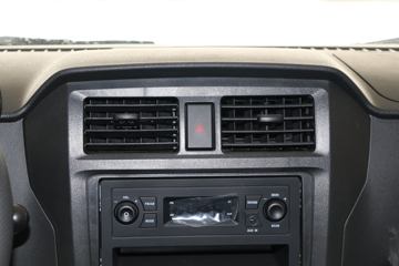 ���� �ž� ʵ���� 1.5L 116���� ���� 2.5��˫������΢��(����)(SQR1024H10)ͼƬ