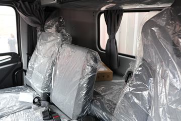 �������ó� ���KR 245���� 6X2 8.6����ʽ�ػ���(DFH5250XXYBXV)ͼƬ