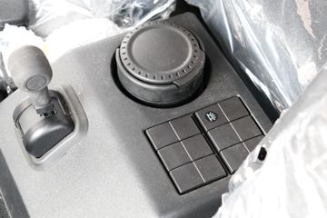 �������ó� ���KR 245���� 6X2 8.6����ʽ�ػ���(DFH5250XXYBXV)ͼƬ