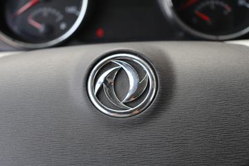 �������ó� ���KR 245���� 6X2 8.6����ʽ�ػ���(DFH5250XXYBXV)ͼƬ