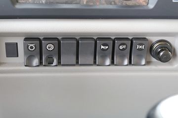 �������ó� ����ؿ� 310���� 8X4 6����ж��(DFH3310B2)ͼƬ