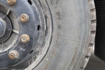 �������ó� ����ؿ� 310���� 8X4 6����ж��(DFH3310B2)ͼƬ