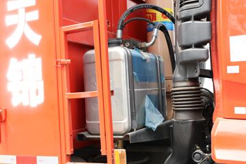 �������ó� ����ؿ� 310���� 8X4 6����ж��(DFH3310B2)ͼƬ