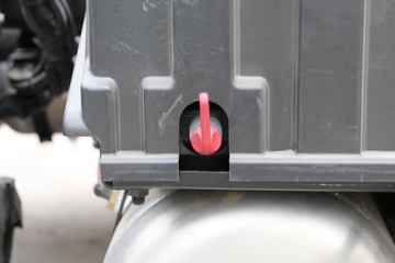 �������ó� ����VL�ؿ� 2020�� 450���� 6X4ǣ����(DFH4250A4)ͼƬ