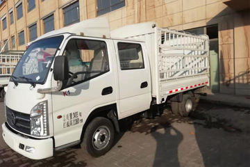凯马 K1 110马力 汽油/CNG 3.1米双排仓栅式轻卡(KMC5036CCYL26S5)