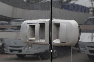 �Ͼ���ά�� ŷʤ 122���� 2.3T�ֶ� 5�� �Ͷ�����;���ó�ͼƬ