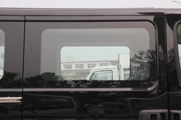 �Ͼ���ά�� ŷʤ 122���� 2.3T�ֶ� 5�� �Ͷ�����;���ó�ͼƬ