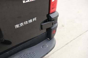 �Ͼ���ά�� ŷʤ 122���� 2.3T�ֶ� 5�� �Ͷ�����;���ó�ͼƬ