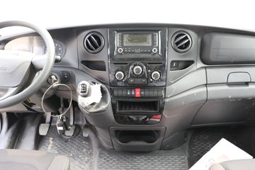 �Ͼ���ά�� ŷʤ 122���� 2.3T�ֶ� 5�� �Ͷ�����;���ó�ͼƬ