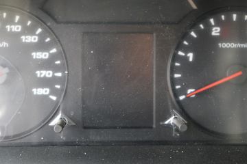 �Ͼ���ά�� ŷʤ 122���� 2.3T�ֶ� 5�� �Ͷ�����;���ó�ͼƬ