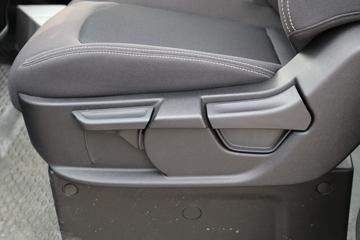 �Ͼ���ά�� ŷʤ 122���� 2.3T�ֶ� 5�� �Ͷ�����;���ó�ͼƬ