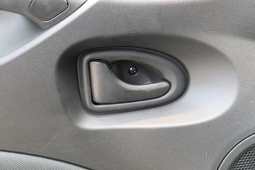 �Ͼ���ά�� ŷʤ 122���� 2.3T�ֶ� 5�� �Ͷ�����;���ó�ͼƬ