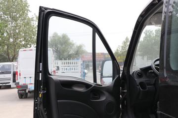 �Ͼ���ά�� ŷʤ 122���� 2.3T�ֶ� 5�� �Ͷ�����;���ó�ͼƬ