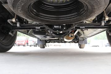 �Ͼ���ά�� ŷʤ 122���� 2.3T�ֶ� 5�� �Ͷ�����;���ó�ͼƬ