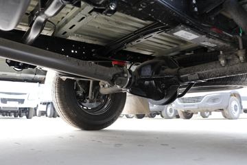 �Ͼ���ά�� ŷʤ 122���� 2.3T�ֶ� 5�� �Ͷ�����;���ó�ͼƬ