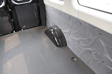 �Ͼ���ά�� ŷʤ 122���� 2.3T�ֶ� 5�� �Ͷ�����;���ó�ͼƬ