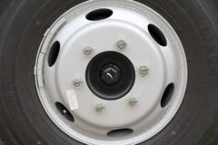 跃进 福运X100-33 110马力 4.18米单排栏板轻卡(SH1042KFDCNZ)