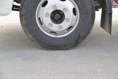 江铃 新款顺达 129马力 4X2 3.97米冷藏车(JMT5042XLCXG26)