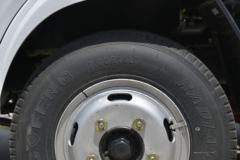 东风 多利卡D6-S 2018款 115马力 3.87米排半栏板轻卡(EQ1040L3BDF)