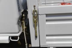 东风 多利卡D6-S 2018款 115马力 3.87米排半栏板轻卡(EQ1040L3BDF)