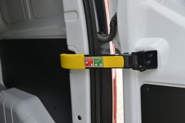 �������� ��ȫ˳ 2019�� 121���� 3�� ���� 2.0T���� �Ͷ���ջ���ͼƬ