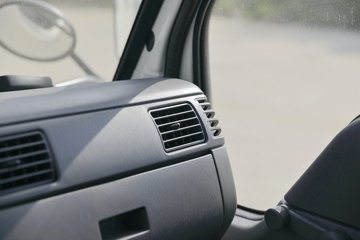 ���� ˳�� 116���� 4X2 3.19����ж��(��������5��)(JMT3040XSGA2)ͼƬ