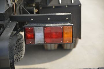 ���� ˳�� 116���� 4X2 3.19����ж��(��������5��)(JMT3040XSGA2)ͼƬ