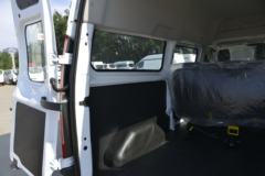 江铃汽车 新全顺 2020款 121马力 6座 短轴 2.0T柴油 中顶多功能商务车