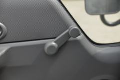 江铃 顺达宽体 116马力 4X2 4.215米气瓶运输车(JMT5040TQPXG2)