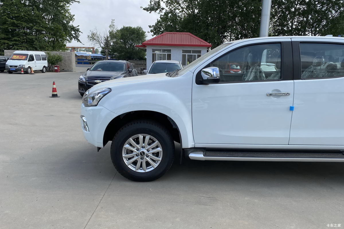 ʮ D-MAX 2019  1.9T  Զ ˫Ƥ()                                                