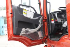 大运 风驰重卡 300马力 8X4 6米自卸车(DYQ3311D5FB)