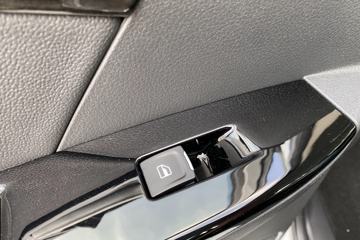 ������ʮ�� D-MAX 2019�� ������ 1.9T���� ���� �Զ� ˫��Ƥ��(����)ͼƬ