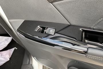 ������ʮ�� D-MAX 2019�� ������ 1.9T���� ���� �Զ� ˫��Ƥ��(����)ͼƬ